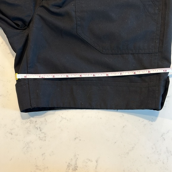 Women’s Merrell Black Shorts size 6 - Picture 8 of 8